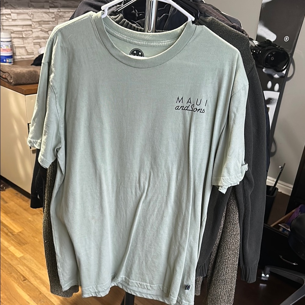 Maui and Sons Men's Green T-Shirt